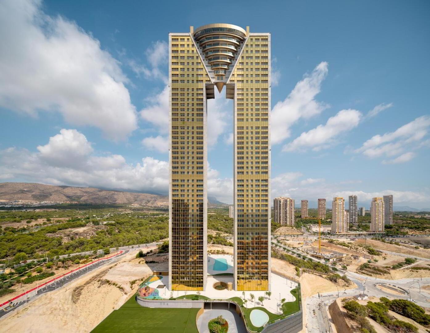 Intempo Sky Apartment 26 Floor Seaview Benidorm Bagian luar foto