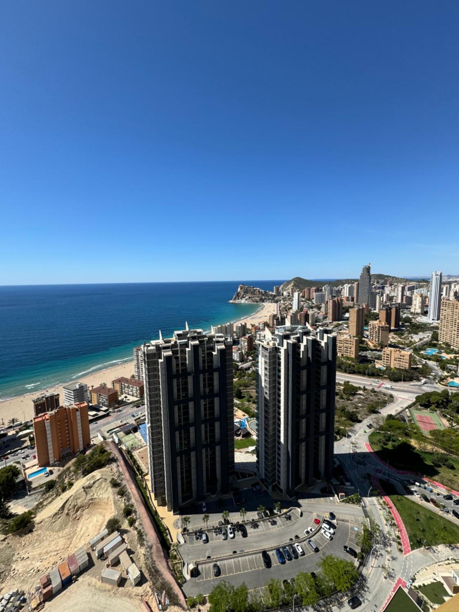 Intempo Sky Apartment 26 Floor Seaview Benidorm Bagian luar foto