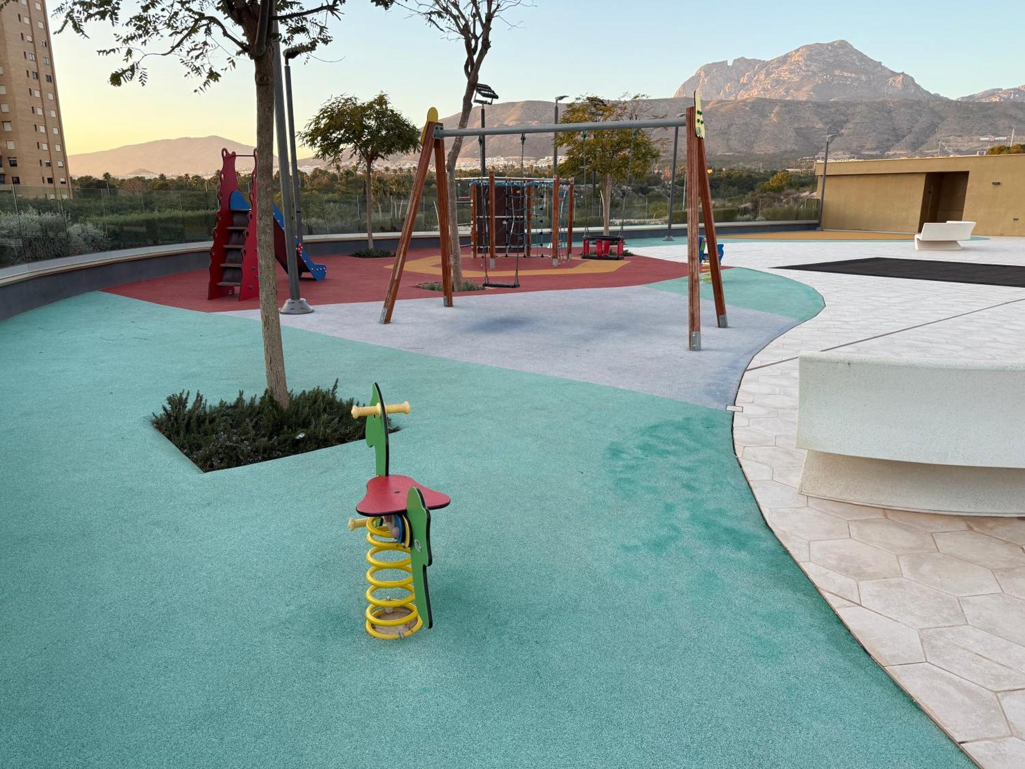 Intempo Sky Apartment 26 Floor Seaview Benidorm Bagian luar foto