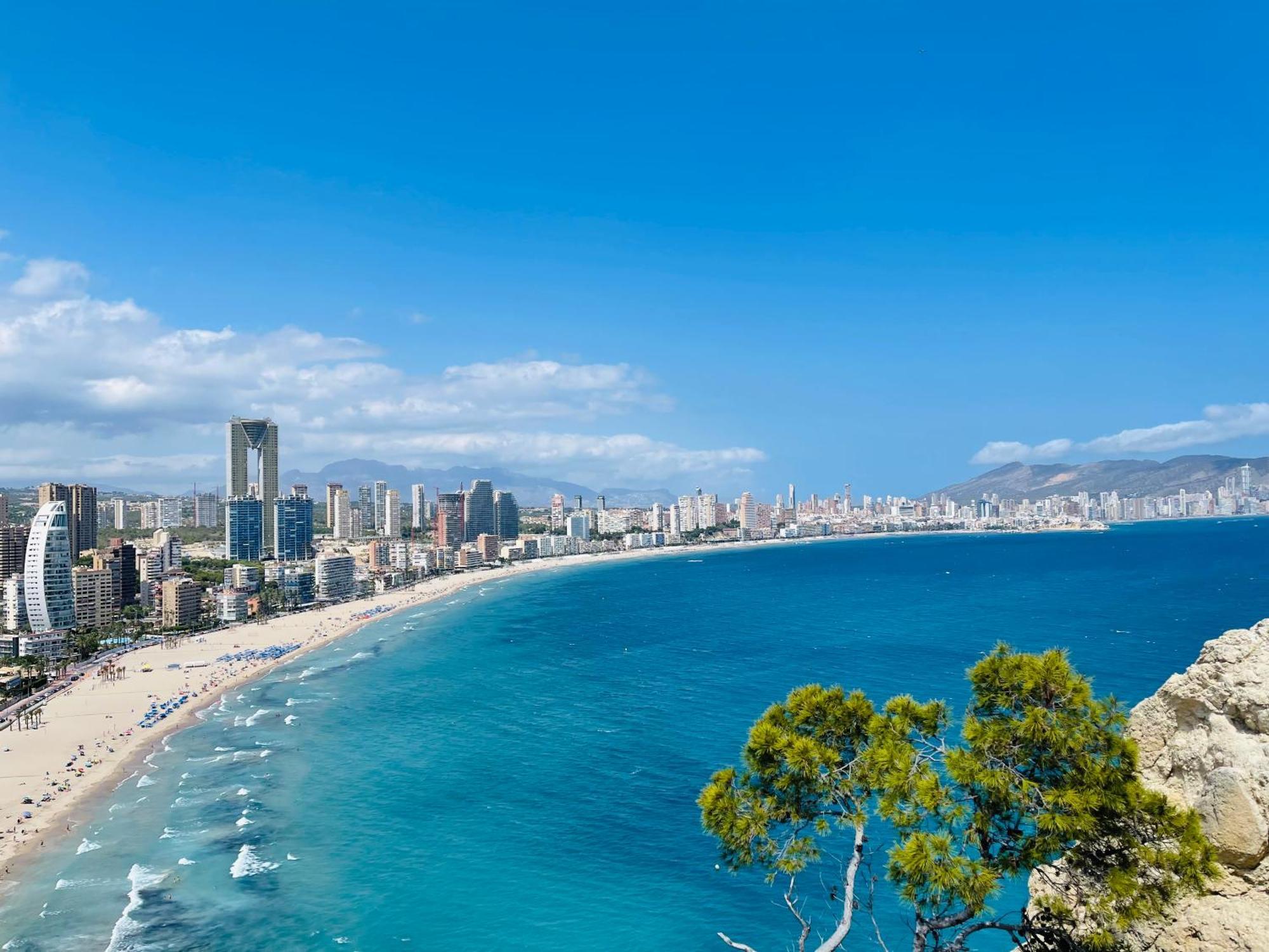 Intempo Sky Apartment 26 Floor Seaview Benidorm Bagian luar foto